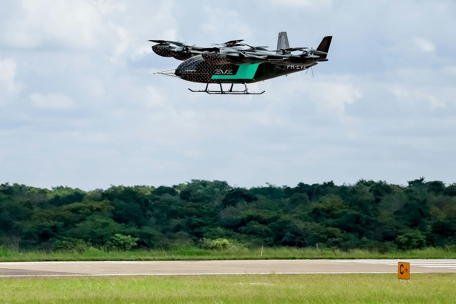 Eve 100: ANAC Define Regras de Ruído do Carro Voador