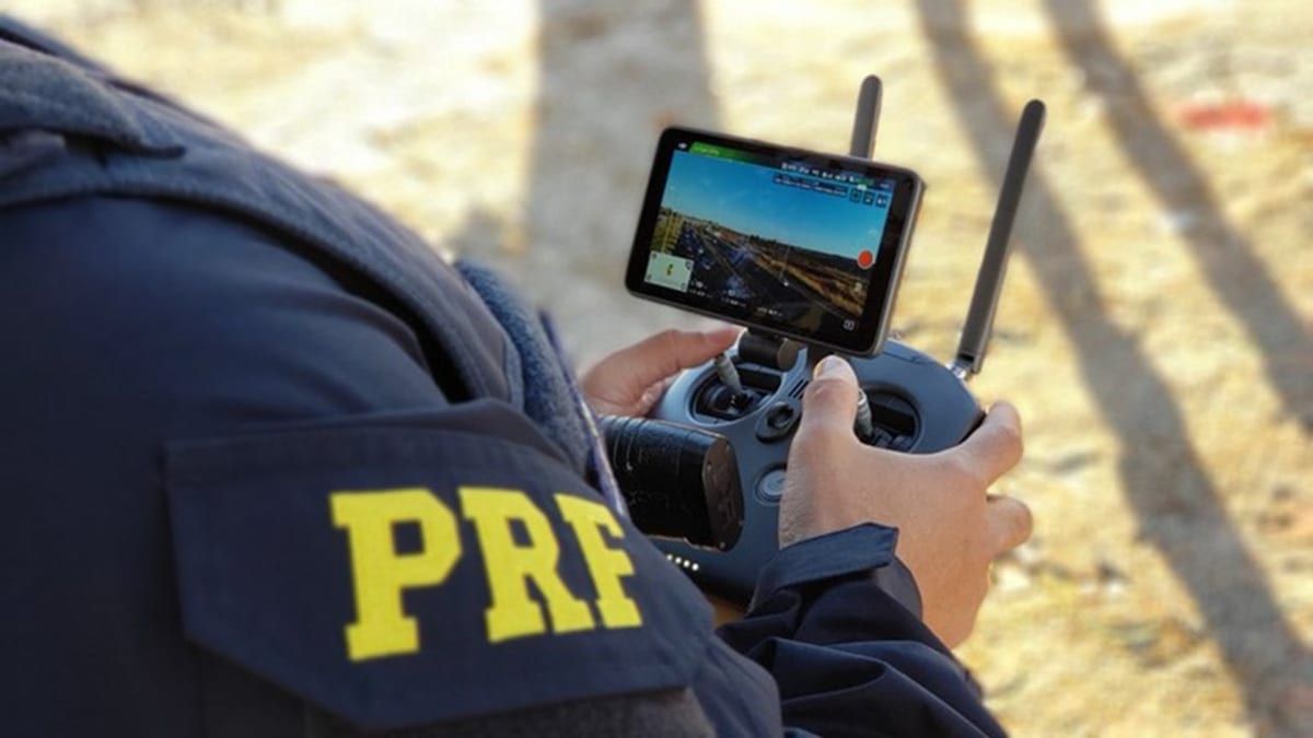 PM de SP usa drone para fiscalizar rachas de moto